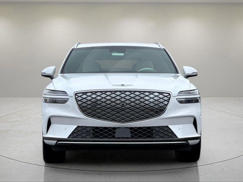 New 2025 Genesis Electrified GV70 Advanced image 8