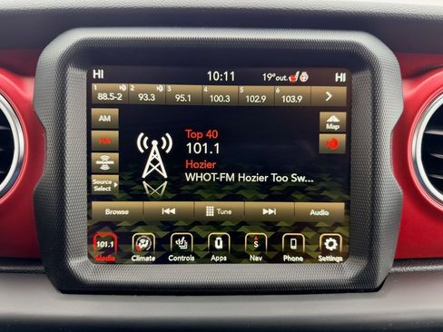 Used 2023 Jeep Wrangler Unlimited Rubicon w/ Cold Weather Group image 14