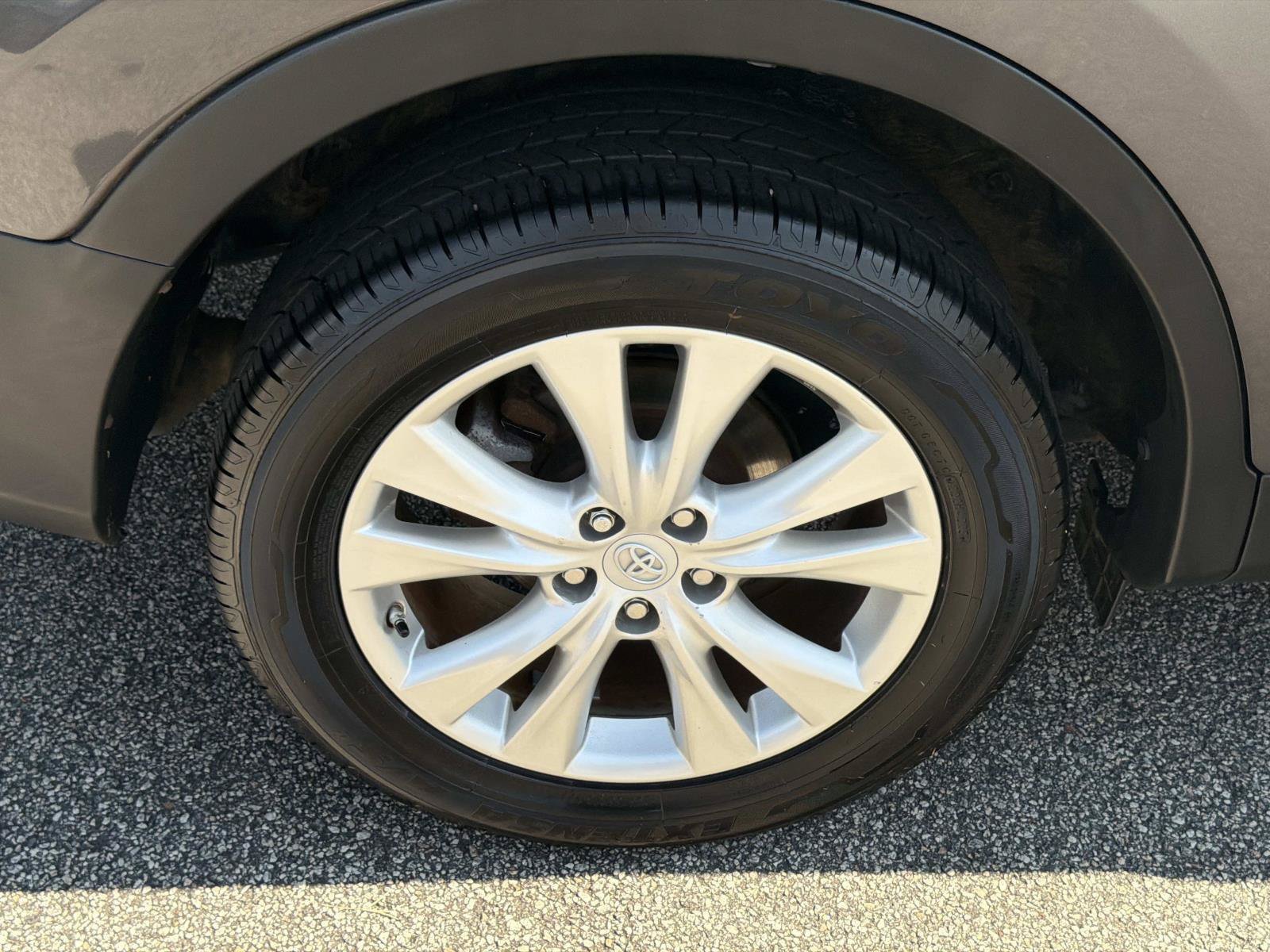 Used 2013 Toyota RAV4 Limited AWD/4WD image 18