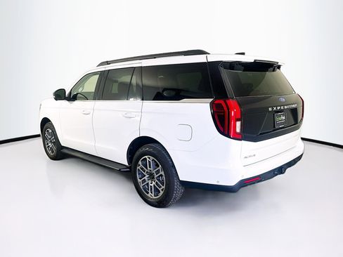 Used 2025 Ford Expedition Active AWD/4WD image 5