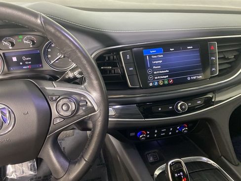 Used 2021 Buick Enclave Premium w/ Sun and Sites Package image 17