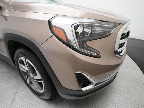 Used 2019 GMC Terrain SLT w/ Preferred Package AWD/4WD image 23