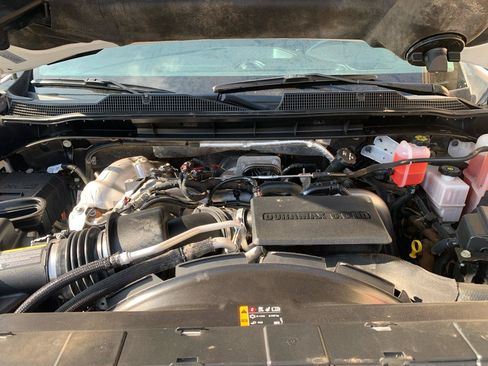 Used 2024 Chevrolet Silverado 2500 W/T AWD/4WD image 9