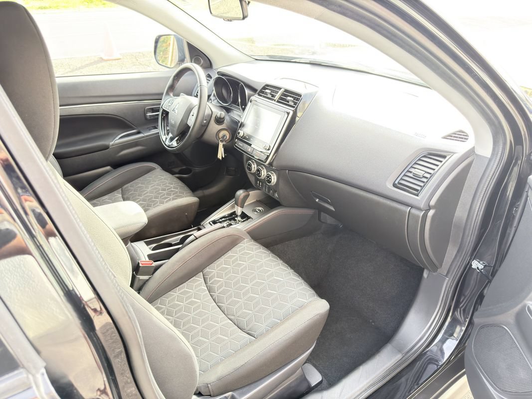 Used 2024 Mitsubishi Outlander Sport LE AWD/4WD image 26