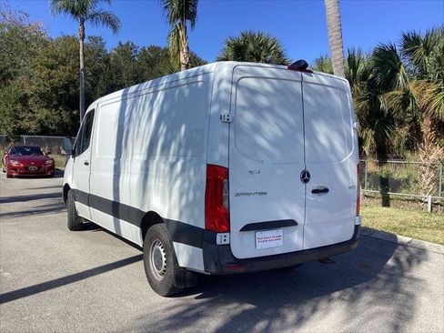 Used 2022 Mercedes-Benz Sprinter 1500 image 16