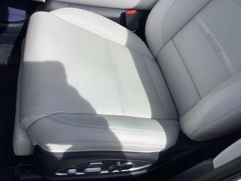 Used 2026 Hyundai Palisade Calligraphy image 9