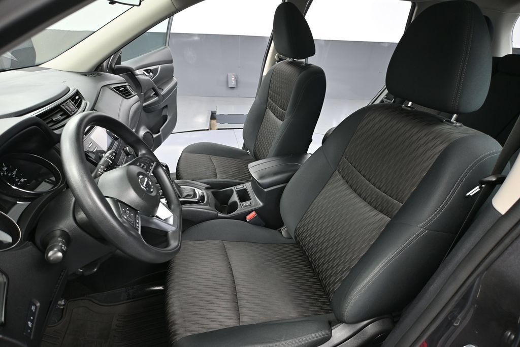 Used 2017 Nissan Rogue S FWD image 17
