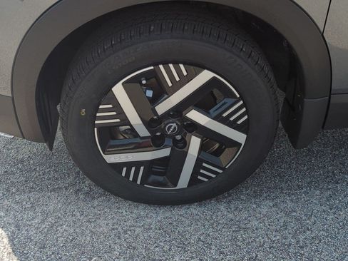 New 2026 Nissan Kicks SV FWD image 11
