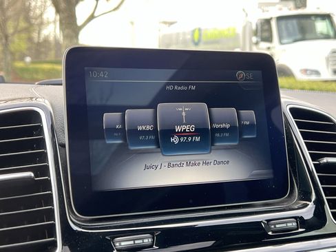 Used 2018 Mercedes-Benz GLE 43 AMG 4MATIC image 23