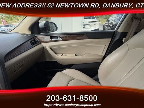 Used 2017 Hyundai Sonata Limited FWD image 23