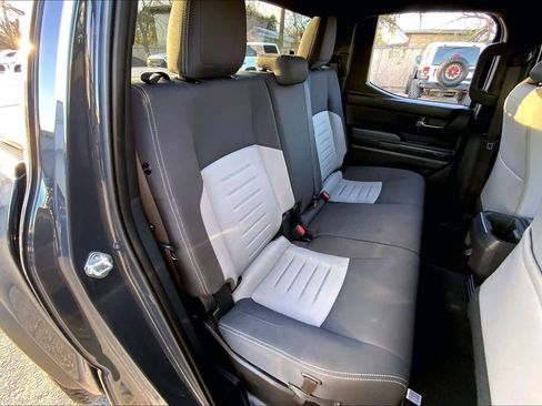 Used 2024 Toyota Tacoma TRD Off-Road image 18