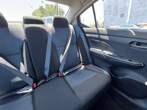 Used 2025 Nissan Versa SV FWD image 35