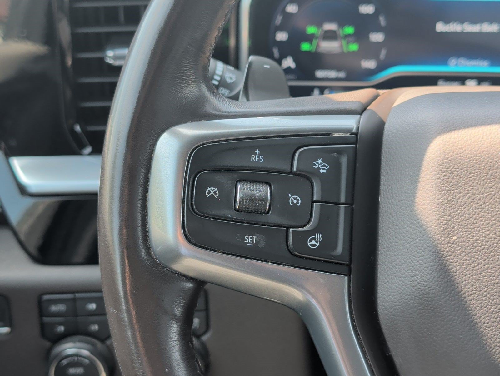 Used 2022 Chevrolet Silverado 1500 LTZ AWD/4WD image 14
