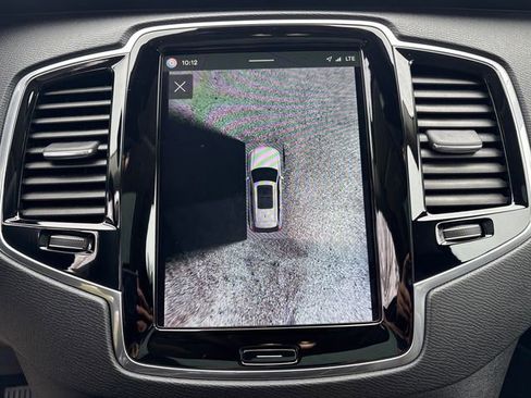Used 2024 Volvo XC90 B5 Plus AWD/4WD image 22