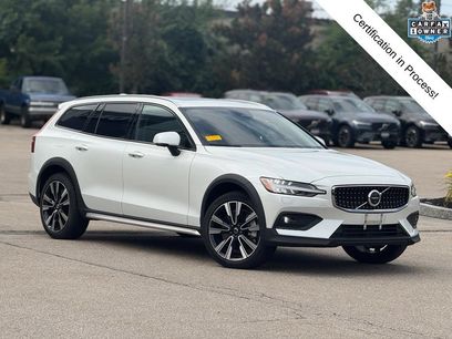 Certified 2025 Volvo V60 B5 Cross Country Ultra