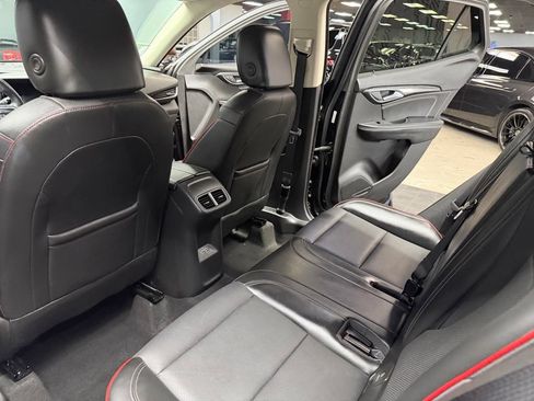 Used 2023 Buick Envision Essence w/ Sport Touring Package FWD image 40