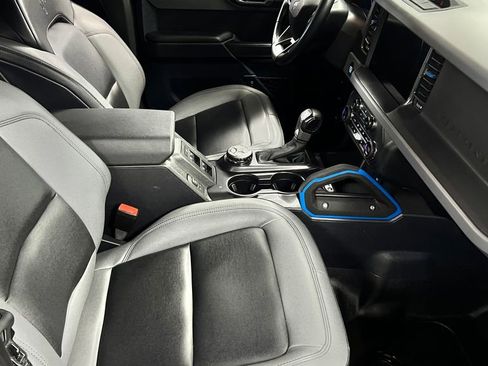 Used 2024 Ford Bronco Black Diamond AWD/4WD image 5