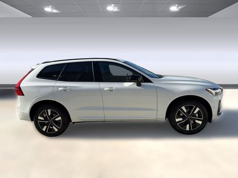 New 2026 Volvo XC60 B5 Plus w/ Climate Package AWD/4WD image 8