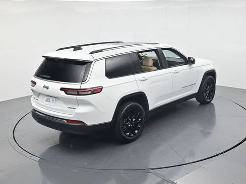Used 2021 Jeep Grand Cherokee L Limited w/ Luxury Tech Group II AWD/4WD image 45