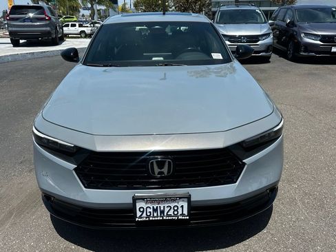 Used 2023 Honda Accord Sport image 3