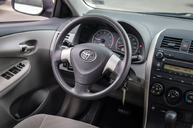 Used 2010 Toyota Corolla LE FWD image 22