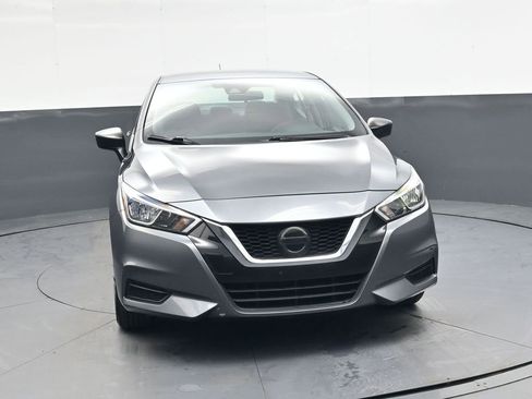 Used 2021 Nissan Versa S image 10