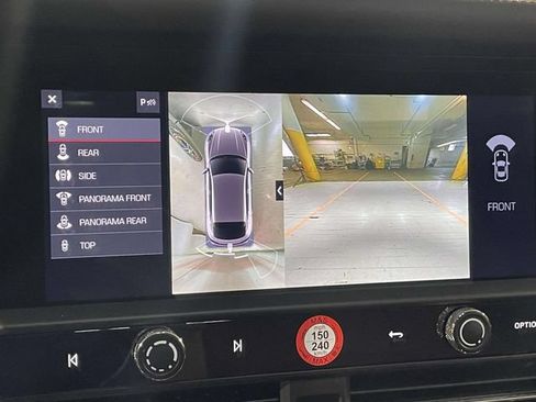 Certified 2024 Porsche Macan S AWD/4WD image 36