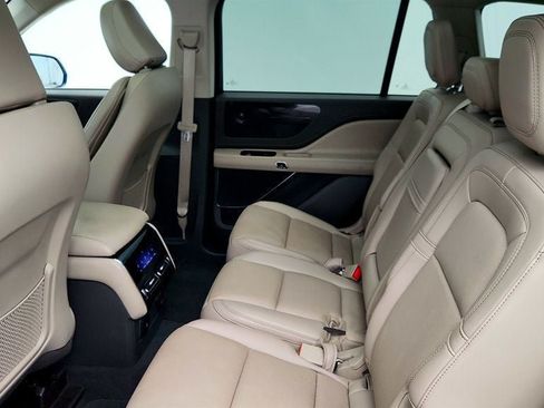 Used 2023 Lincoln Aviator Grand Touring w/ Equipment Group 301A AWD/4WD image 19