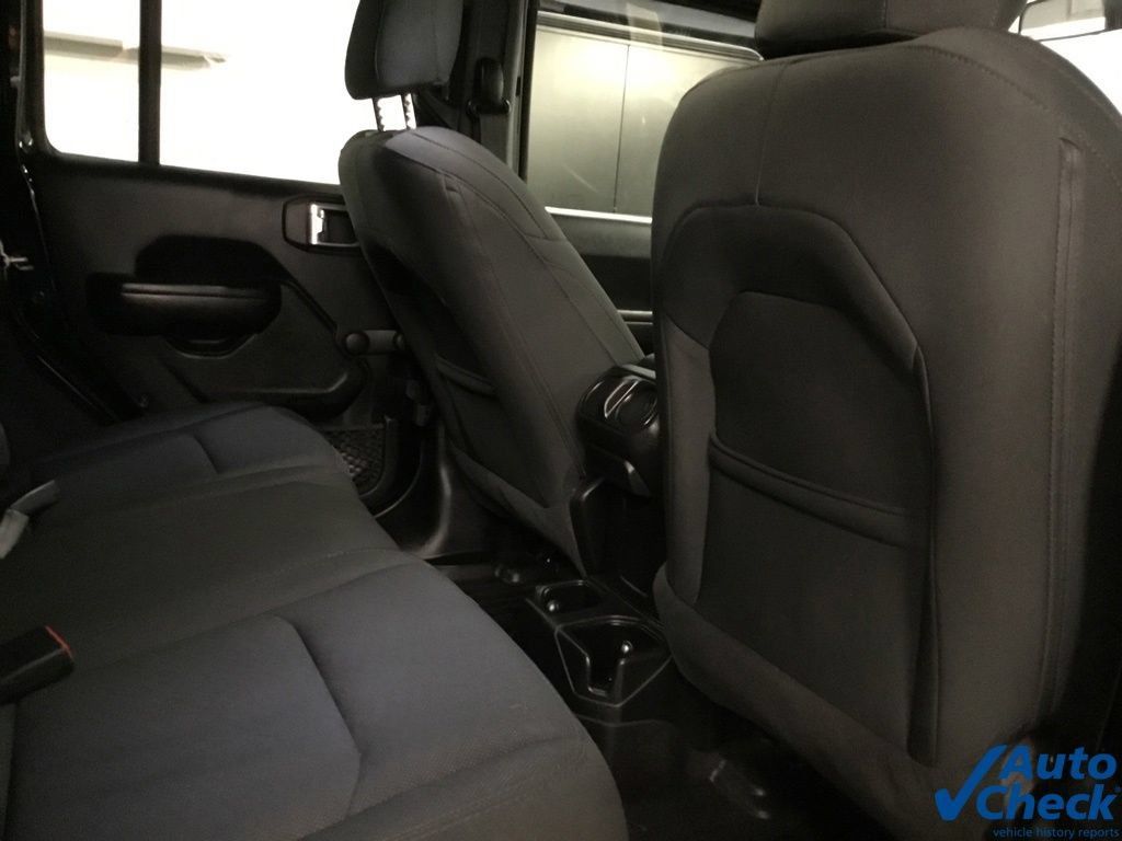 Used 2021 Jeep Wrangler Unlimited Sport AWD/4WD image 36