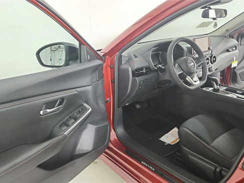 Used 2024 Nissan Sentra SR image 13