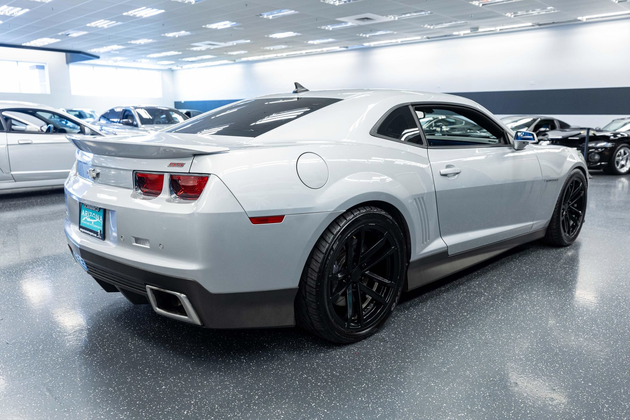 Used 2011 Chevrolet Camaro SS w/ LPO, Ground Effects Package RWD image 5