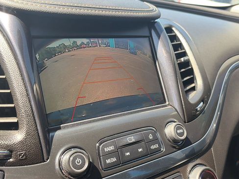 Used 2016 Chevrolet Impala LT w/ Leather Package FWD image 31
