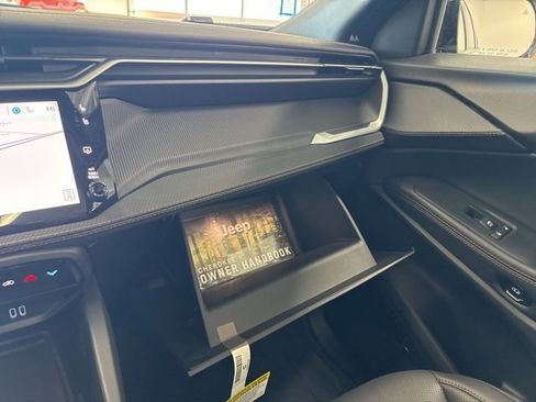 New 2026 Jeep Cherokee Overland w/ Advanced Pro Tech Group image 48