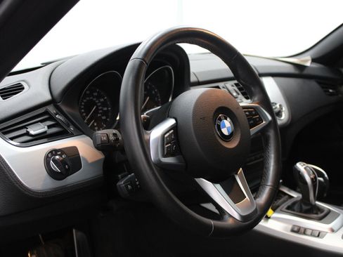 Used 2016 BMW Z4 sDrive35i RWD image 12