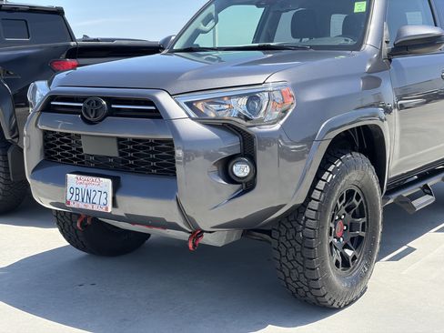Certified 2022 Toyota 4Runner SR5 RWD image 7