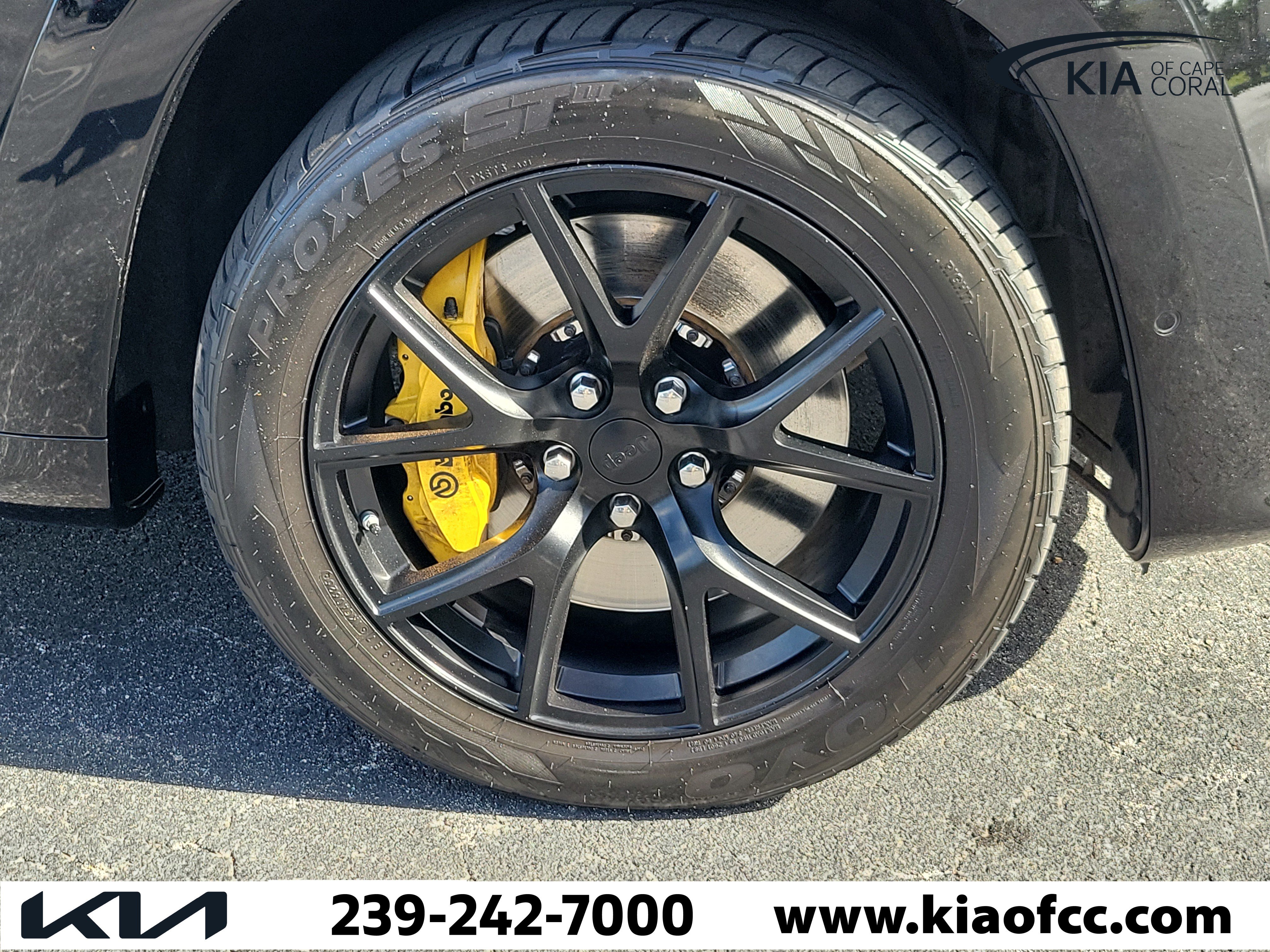 Used 2021 Jeep Grand Cherokee Trackhawk AWD/4WD image 7
