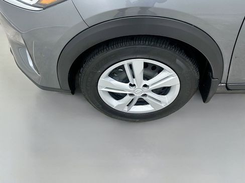 Used 2024 Nissan Kicks S FWD image 29