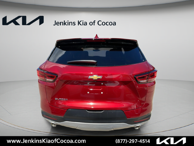 Used 2023 Chevrolet Blazer LT FWD image 6