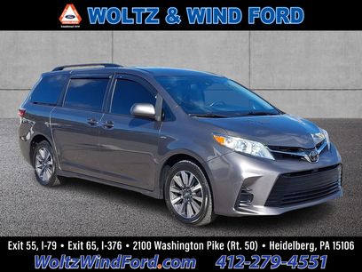 Used 2018 Toyota Sienna LE