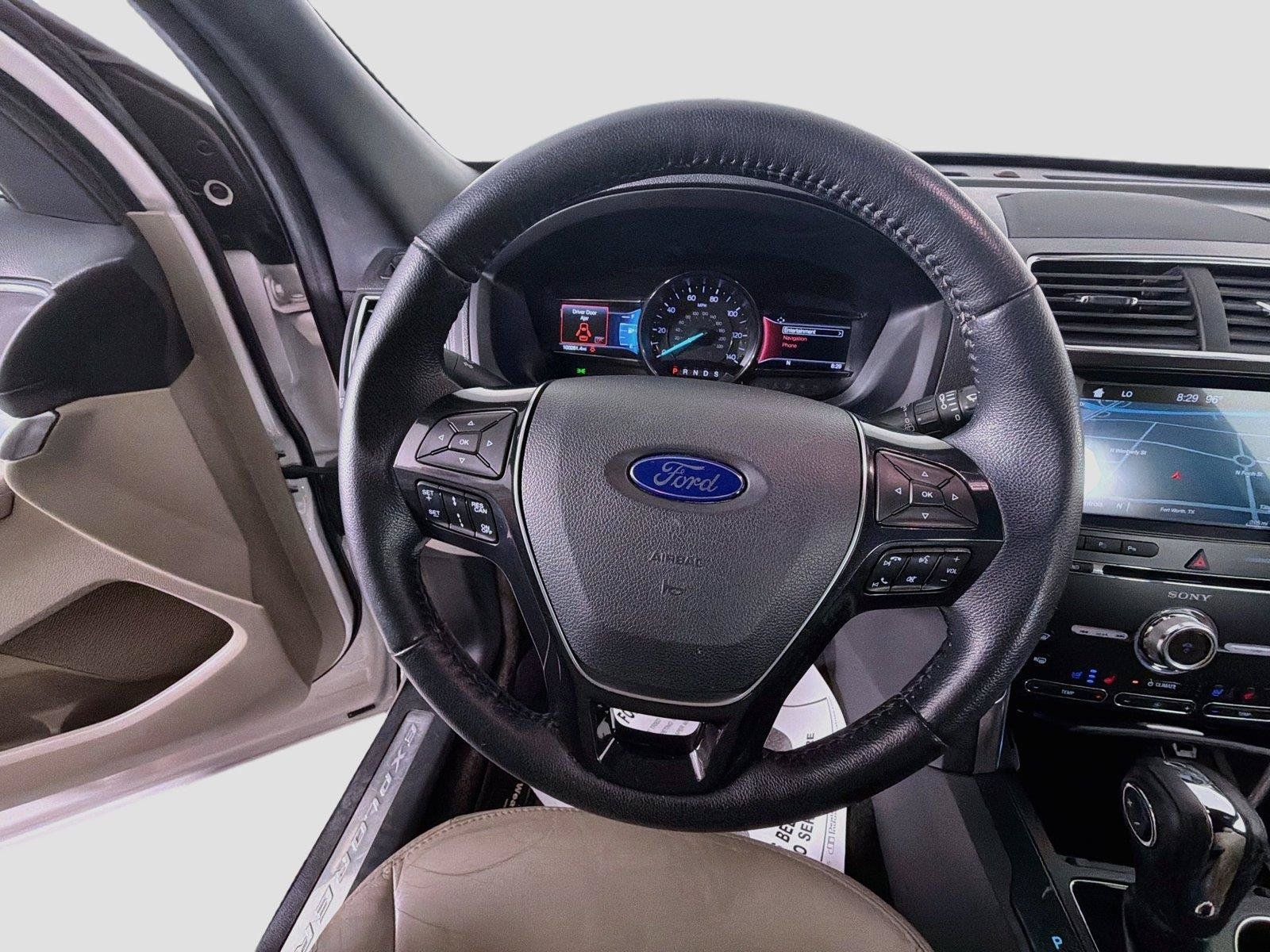 Used 2018 Ford Explorer Limited w/ Equipment Group 301A FWD image 33