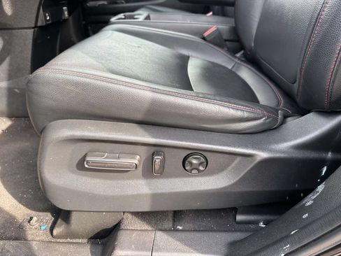 Used 2023 Honda Odyssey Sport image 11