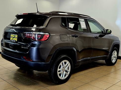 Used 2019 Jeep Compass Sport w/ Cold Weather Group image 4