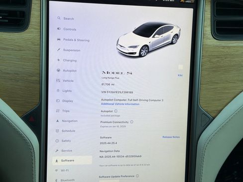 Used 2020 Tesla Model S Long Range image 26