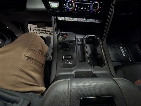 Certified 2022 GMC Sierra 1500 AT4 w/ AT4 Preferred Package image 21