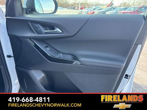 New 2026 Chevrolet Equinox LT w/ Convenience Package II image 26