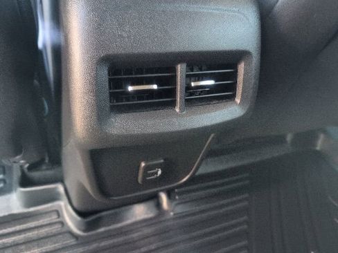 Certified 2024 Chevrolet Equinox LT AWD/4WD image 34