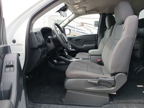 Used 2022 Nissan Frontier S RWD image 20