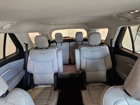 New 2025 Ford Explorer Active w/ Active Comfort Package image 25