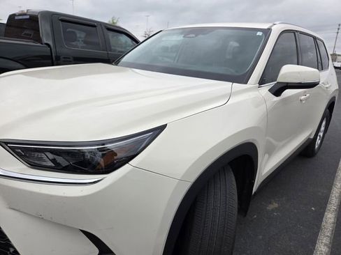 Used 2024 Toyota Grand Highlander XLE image 10