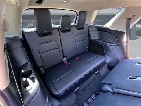 Used 2026 Nissan Pathfinder SL FWD image 25